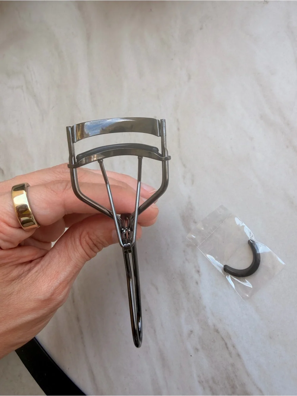 Shiseido Eyelash Curler - Gunmetal